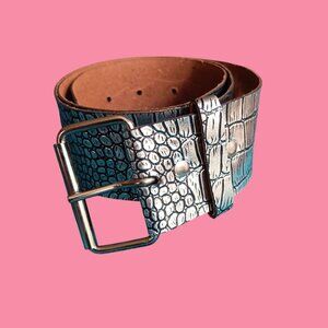 sz 13 28" Vintage Mod Belt Metallic Silver Faux Croc Embossed 1960's Jackie O